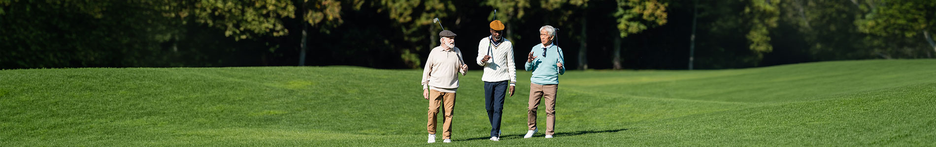 Golf spielen selbst im hohen Alter