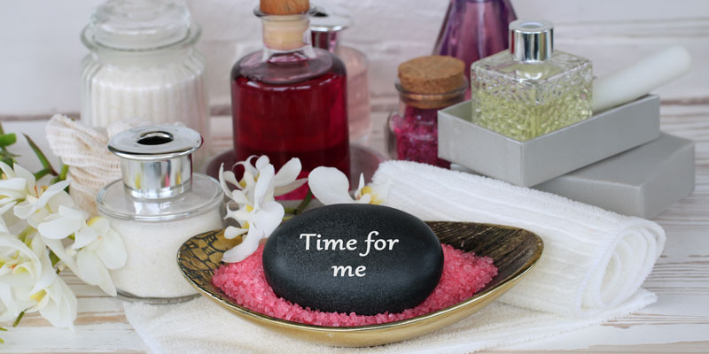 Im kosmetischen Bereich hat der Apfelessig seinen Platz als: • Badezusatz, • Haarspülung, • erfrischende Gesichtsdusche • Mundwasser.